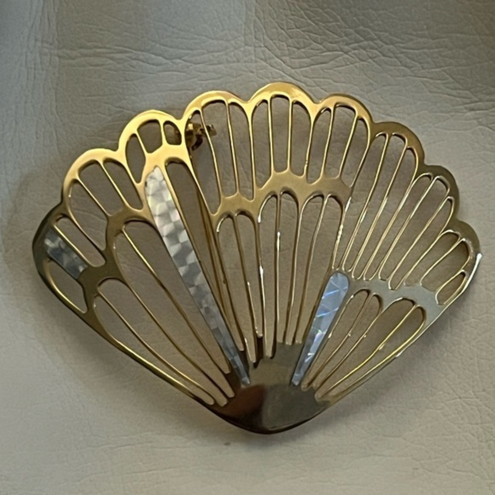 Vintage fan brooch w/cut out pattern & geometric iridescent inserts 🪭 signed